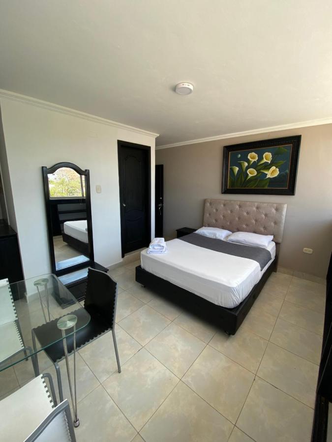Hotel Estefania Princess バランキージャ エクステリア 写真